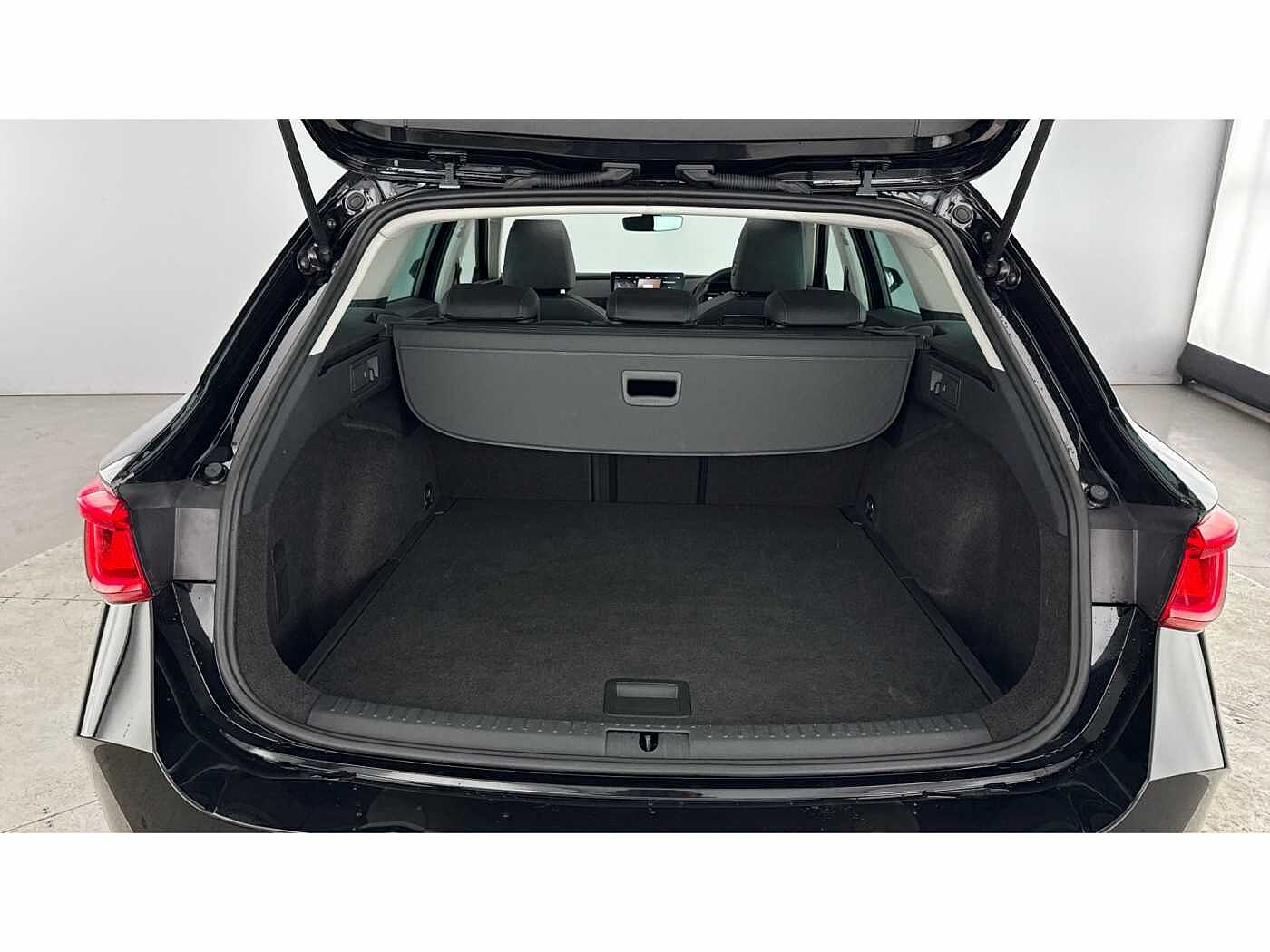 Cupra Leon NF Estate V1 Design Edition 1.5 eTSI DSG AFV 150