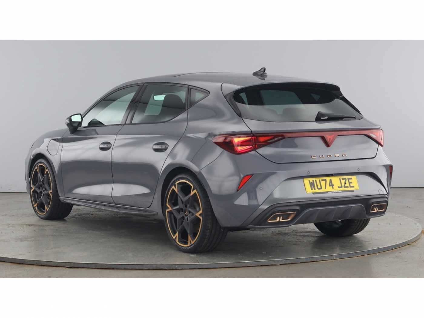 Cupra Leon NF VZ First Edition 1.4 e-HYBRID 245PS AFV DSG