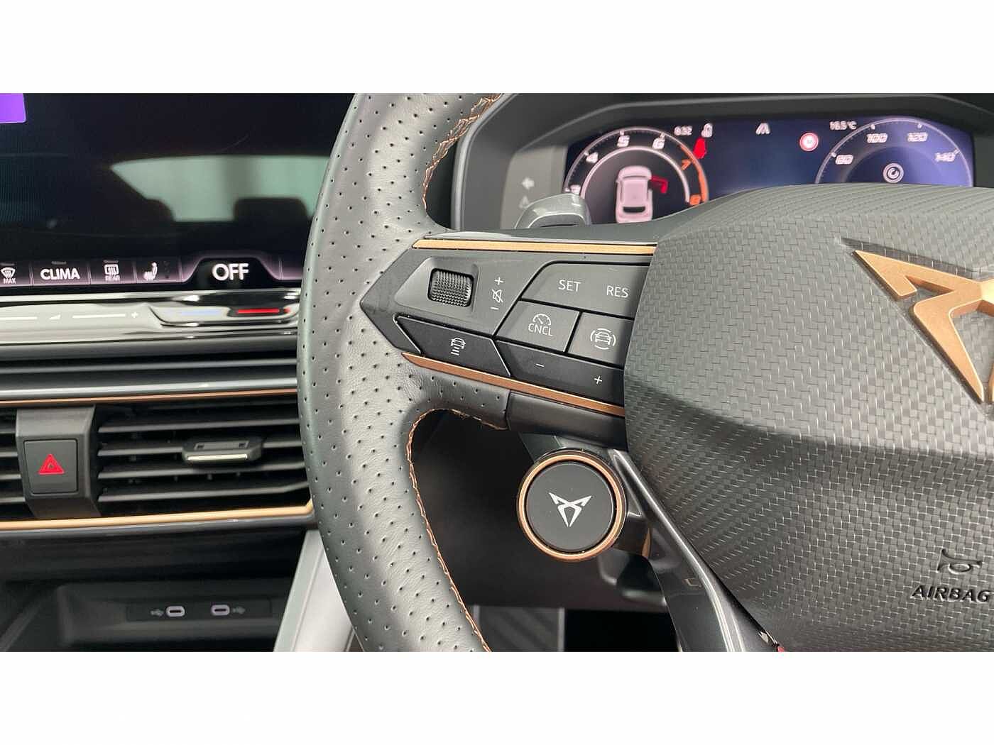 Cupra Leon NF VZ First Edition 1.4 e-HYBRID 245PS AFV DSG