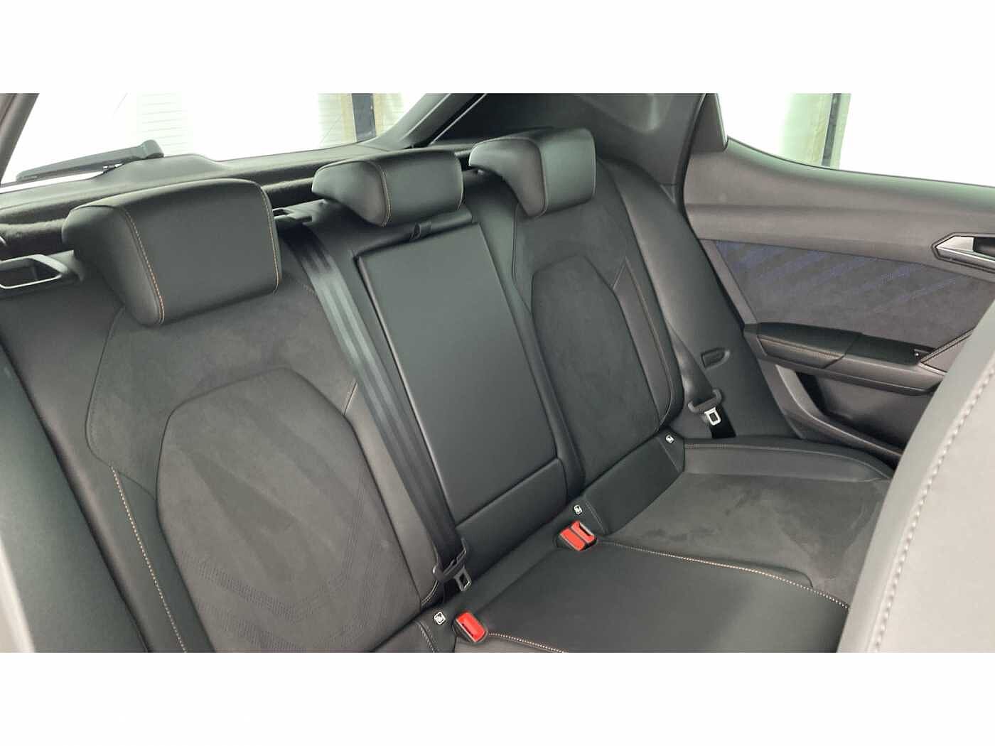 Cupra Leon NF VZ First Edition 1.4 e-HYBRID 245PS AFV DSG