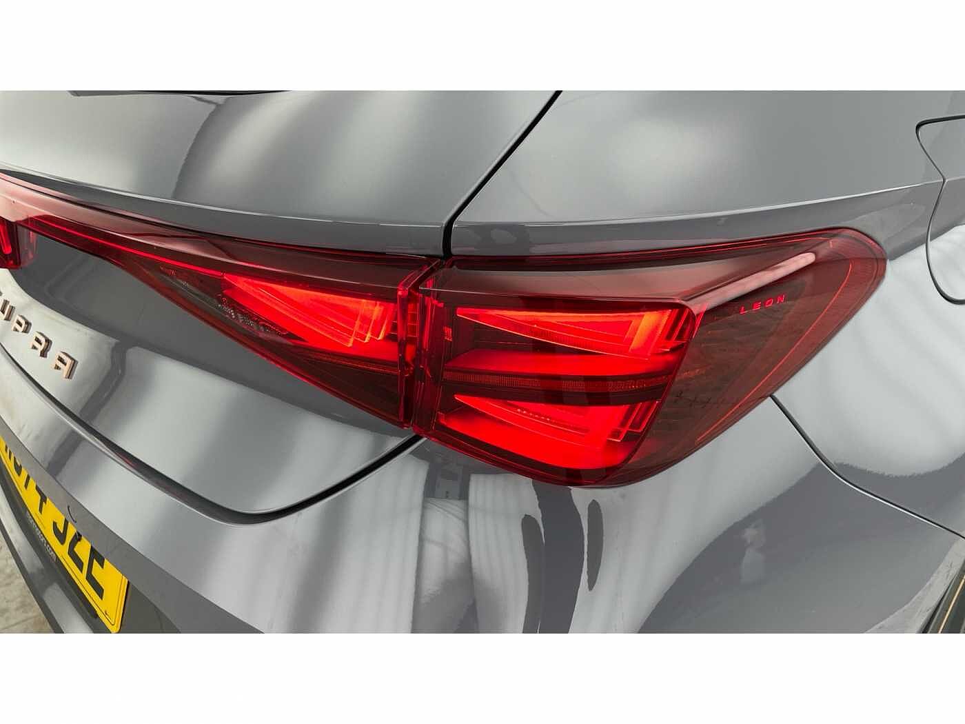 Cupra Leon NF VZ First Edition 1.4 e-HYBRID 245PS AFV DSG