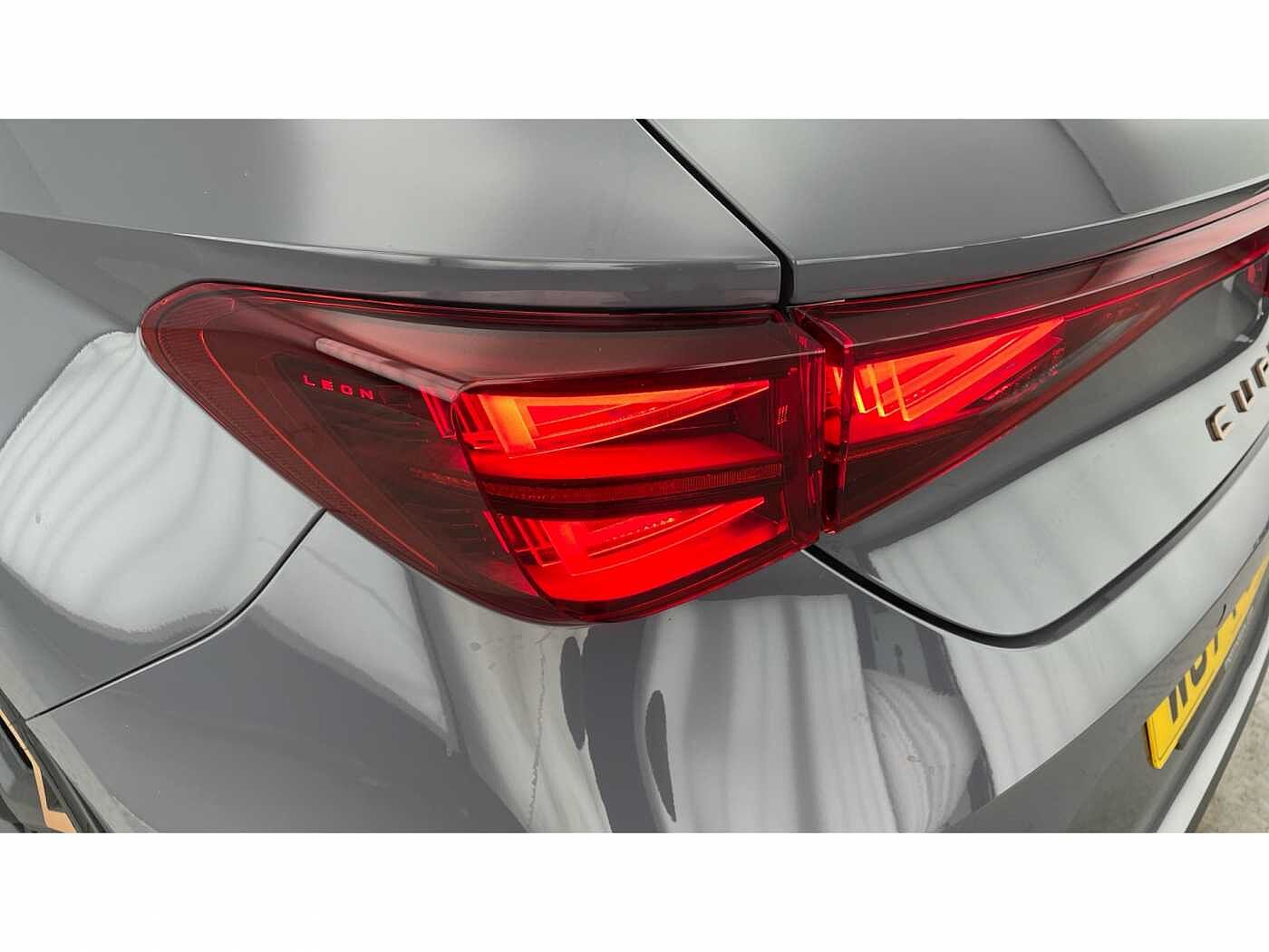 Cupra Leon NF VZ First Edition 1.4 e-HYBRID 245PS AFV DSG