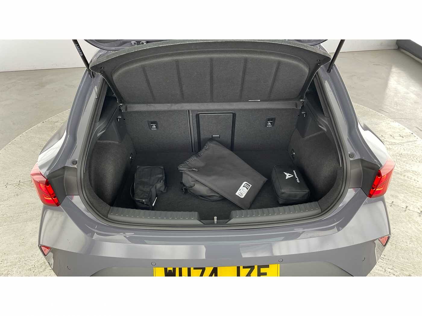 Cupra Leon NF VZ First Edition 1.4 e-HYBRID 245PS AFV DSG