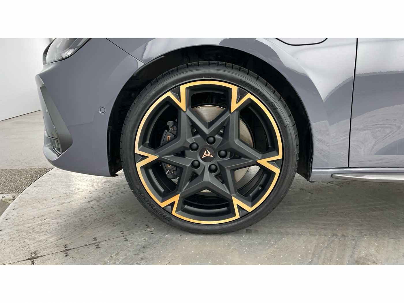 Cupra Leon NF VZ First Edition 1.4 e-HYBRID 245PS AFV DSG